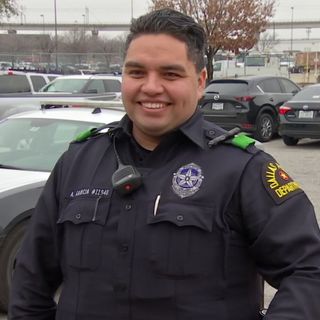 Dallas Police Officer Trainee Gets Chief's Attention