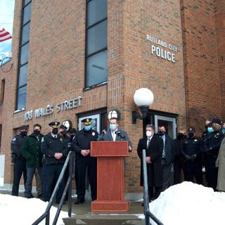 Two Rutland senators introduce bill to expand police presence in schools