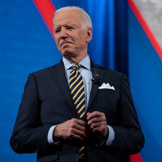 Biden focuses on K-8 in recasting benchmark on opening schools