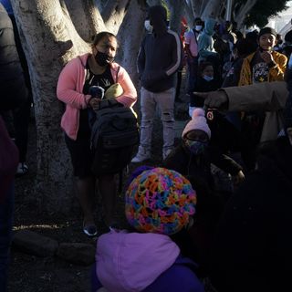 US unwinds Trump policy making asylum-seekers wait in Mexico