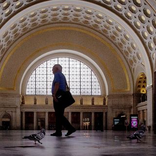 Federal agency to revise design for Union Station overhaul, criticized for being too focused on cars