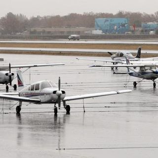 Air charter firm clears first hurdle for move to East Bay airport, neighbors concerned about noise