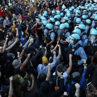 Chicago police showed ‘confusion and lack of coordination’ that endangered protesters, officers last May, city watchdog concludes in scathing report