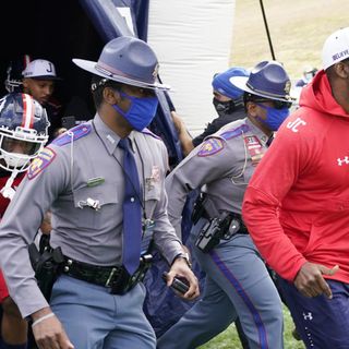 Deion Sanders' Belongings Found After Alleged Robbery During Jackson State Debut