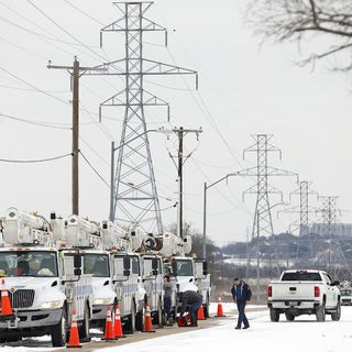 Democratic senator calls for probe into natural gas price hikes during severe winter storms | CNN Politics