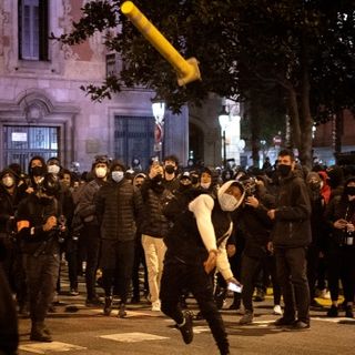 Angry youths rattle Spain in support of jailed rap artist