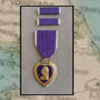 Phoenix woman finds 1950s Purple Heart in thrift shop, then finds recipient's family