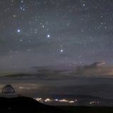 Breathtaking Pic From Hawaii Shows Not One, But Two Rare Sky Phenomena
