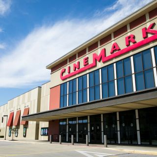 Cinemark CEO Mark Zoradi Sees CA Movie Theaters Reopening In 2 To 4 Weeks, Big Summer Releases Could Help "Light Up These Theaters Again"