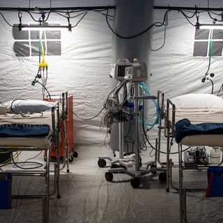 Without Federal Help, New York Doctors Had to Ask Medical Supply Execs for Dialysis Supplies