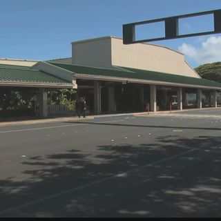 Lt. Gov. Green urges governor to drop interisland quarantine