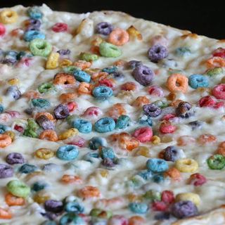 Iowa pizzeria serves up breakfast pizza with Froot Loops and cheese