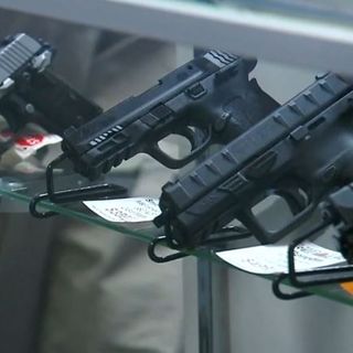 ‘Everyone needs to have a gun’: Tennessee permitless gun bill advances