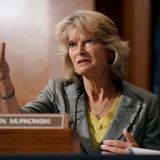 Trump vows to campaign against 'disloyal' Murkowski