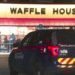 Police: Man shoots 2 juveniles who tried to break into his car at Atlanta Waffle House