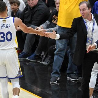 Myers sheds light on Steph not signing extension before season