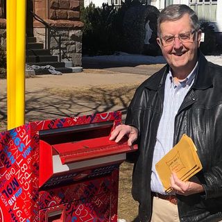 A retired teacher tracks down dozens of students across Canada to return their childhood diaries | CNN