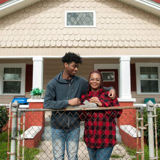 This school teaches low-income students to renovate houses—and helps them become homeowners