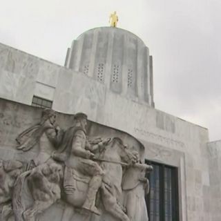 Lawmakers consider state bank for Oregon