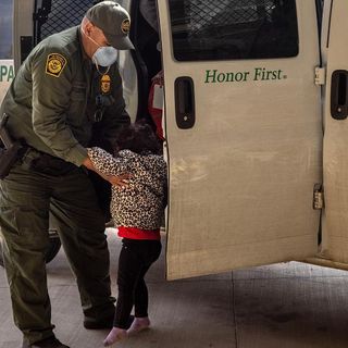 More than 4,000 unaccompanied migrant children in Border Patrol custody | CNN Politics