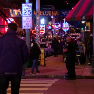 Beale Street packed, businesses stay open until 1 a.m.