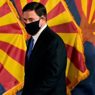 Gov. Ducey relaxes COVID-19 guidelines in Arizona; bars can open, cities cannot require masks