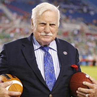 Legendary football coach Howard Schnellenberger dies at 87