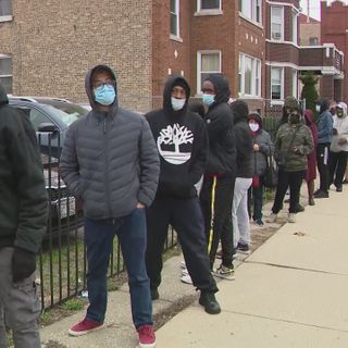 Walk-up church drive helps 1,000 on Chicago’s West Side get vaccinated