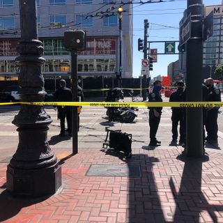 Crash on S.F.’s Market Street injures 5, including police officer