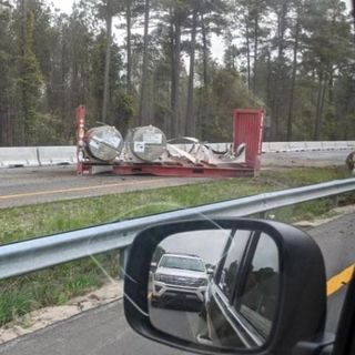 Traffic flowing on I-95 after containers of radioactive material dumped onto highway :: WRAL.com