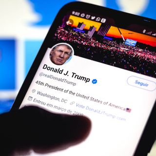 Supreme Court vacates lower court decision that ruled Trump can't block Twitter followers