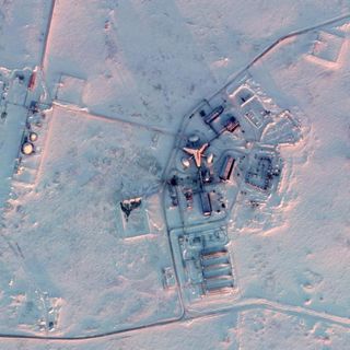 Satellite images show huge Russian military buildup in the Arctic | CNN