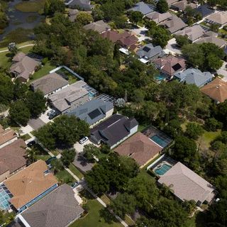 Florida’s property insurance market is ailing. There is no quick fix.