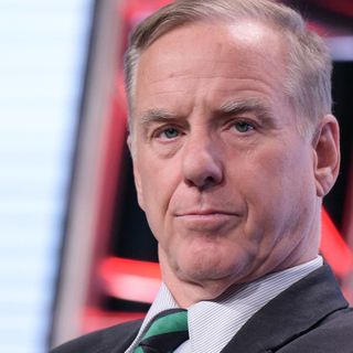 Howard Dean Pushes Biden to Oppose Generic Covid-19 Vaccines for Developing Countries