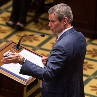 Gov. Bill Lee signs permitless carry bill into law as Tennessee joins 18 other states