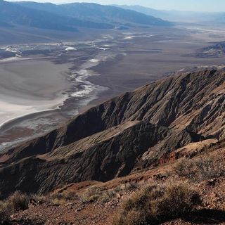 Arizona congressional aide found dead, girlfriend rescued in Death Valley National Park