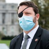 Rep. Dan Crenshaw says he'll be blind for a month after eye surgery