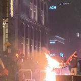 Hundreds defy 8 p.m. curfew in violent, destructive protest of COVID-19 measure in Montreal | Globalnews.ca