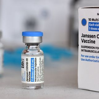 Cuatro respuestas sobre el freno a la vacuna contra covid de Johnson & Johnson