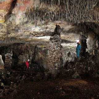 Neandertal DNA from cave mud shows two waves of migration across Eurasia