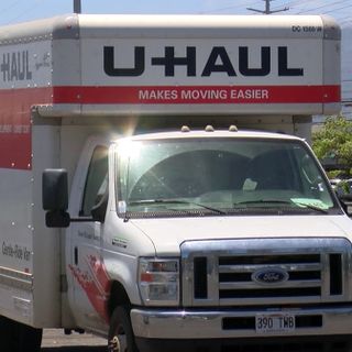 Why are Hawaii visitors cruising around in U-Hauls? Blame the pandemic