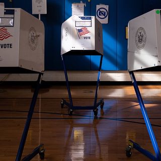 Democrats move to expand voting rights for felons