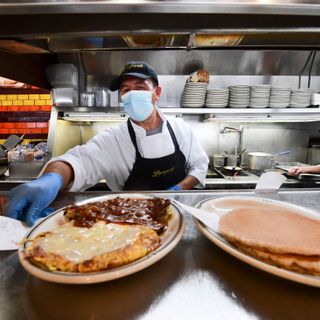 Restaurant worker shortage causing new crisis for California eateries