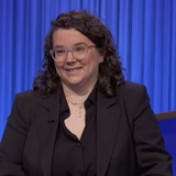 Emma Saltzberg didn't expect to win on 'Jeopardy!' — but criticism of her Israel activism came as no surprise - Jewish Telegraphic Agency