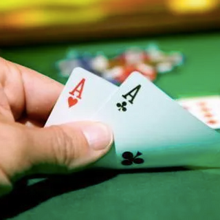 Startups, Luck and Poker