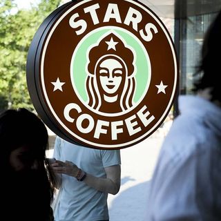 Starbucks’s new Russian cousin ‘Stars Coffee’ opens