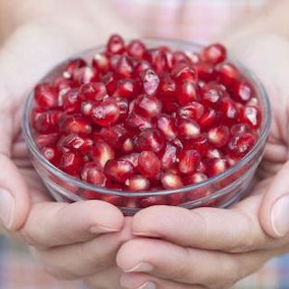 4 Ways Pomegranate Extends Women's Lives