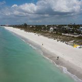 Pinellas commissioners open beaches and pools