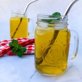 Amish Meadow Tea Recipe (Iced Mint Tea) - Amish Heritage