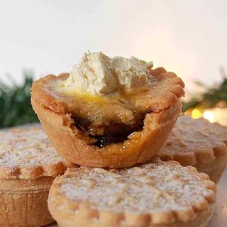 The BEST Vegan Mince Pies To Buy In 2023